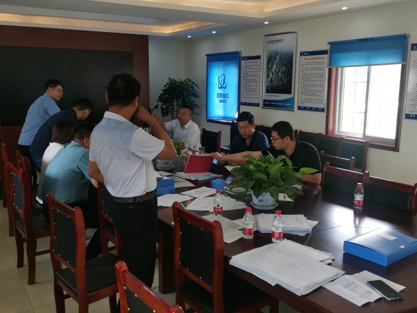 市住建局建筑市場監(jiān)管科對市直項目進行建筑市場“雙隨機、一公開”監(jiān)督檢查